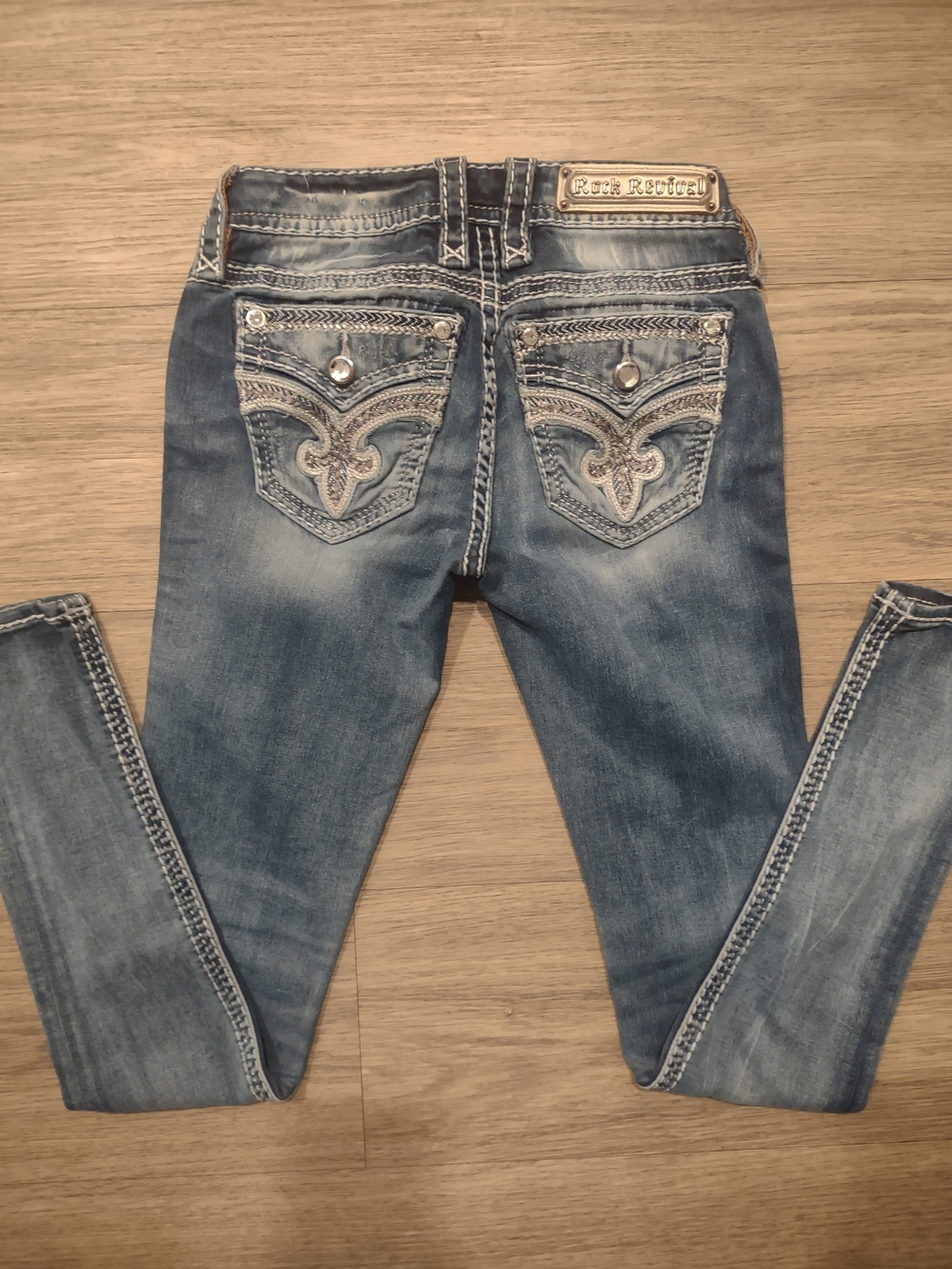 Rock Revival Women's Light Blue Embellished Back Pocket Jeans